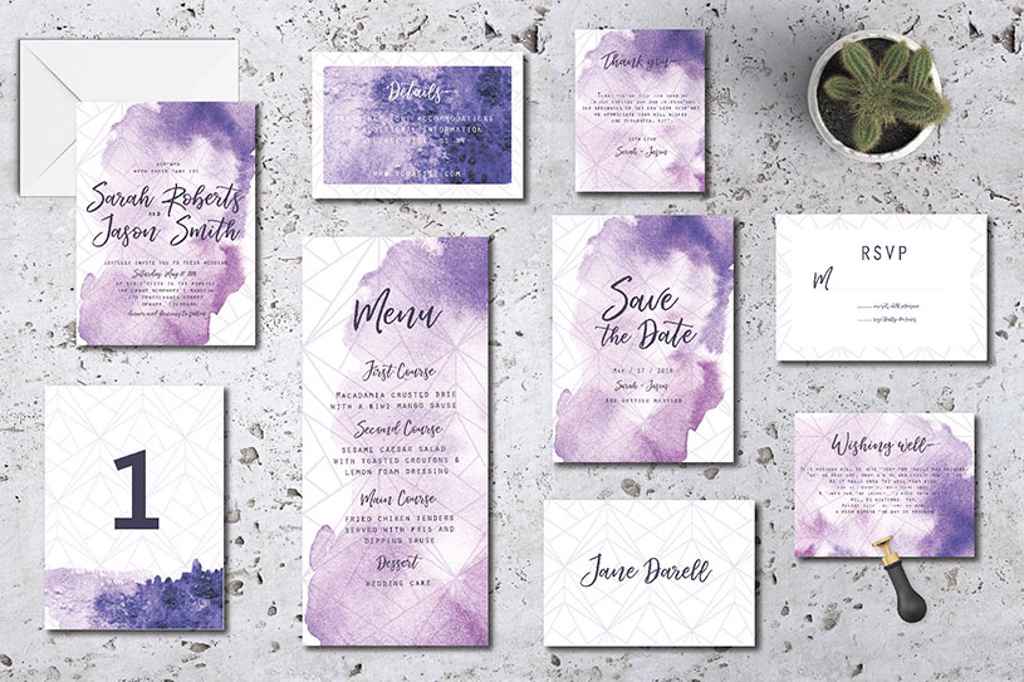 Poročna vabila, poročni meni, poročna imenska kartica, številka mize v belo vijolični temi. Foto: Digital essence